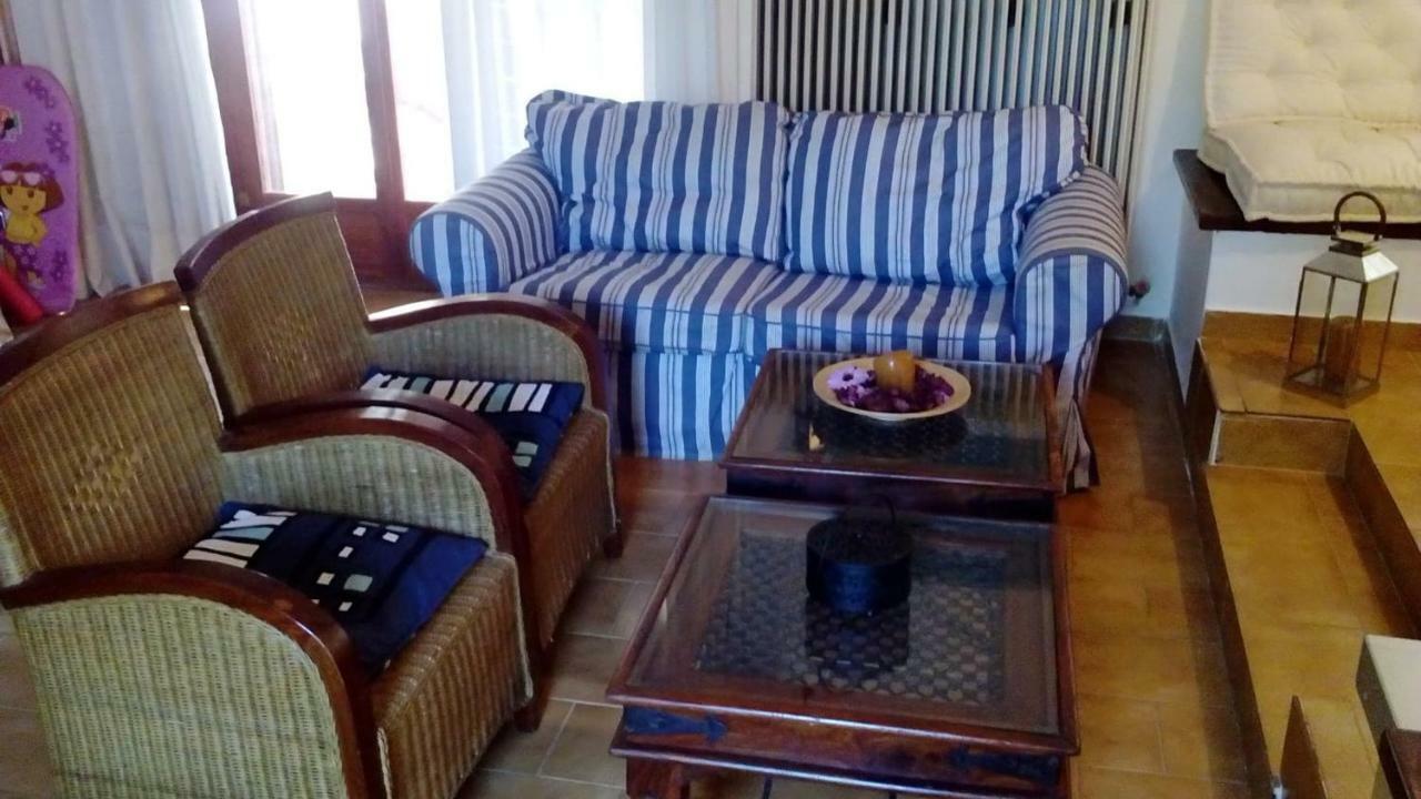 ניאה סקיוני Seafront Villa Joan מראה חיצוני תמונה